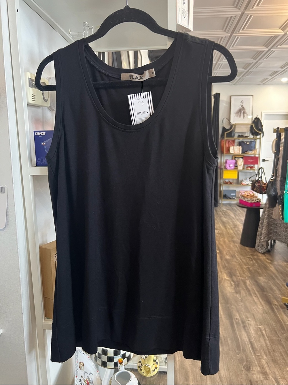 Flax Black Sleeveless Scoop Neck Tank Top